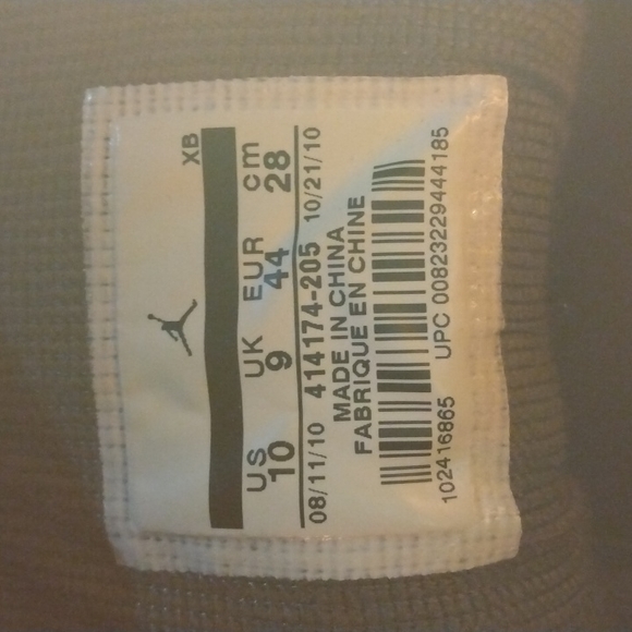 Nike Air Jordan V.2. Volt sneakers mens size 10 - Picture 8 of 8